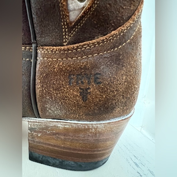 Frye Daisy Duke Python Studded Cowboy Boots Size 8M - Picture 12 of 15